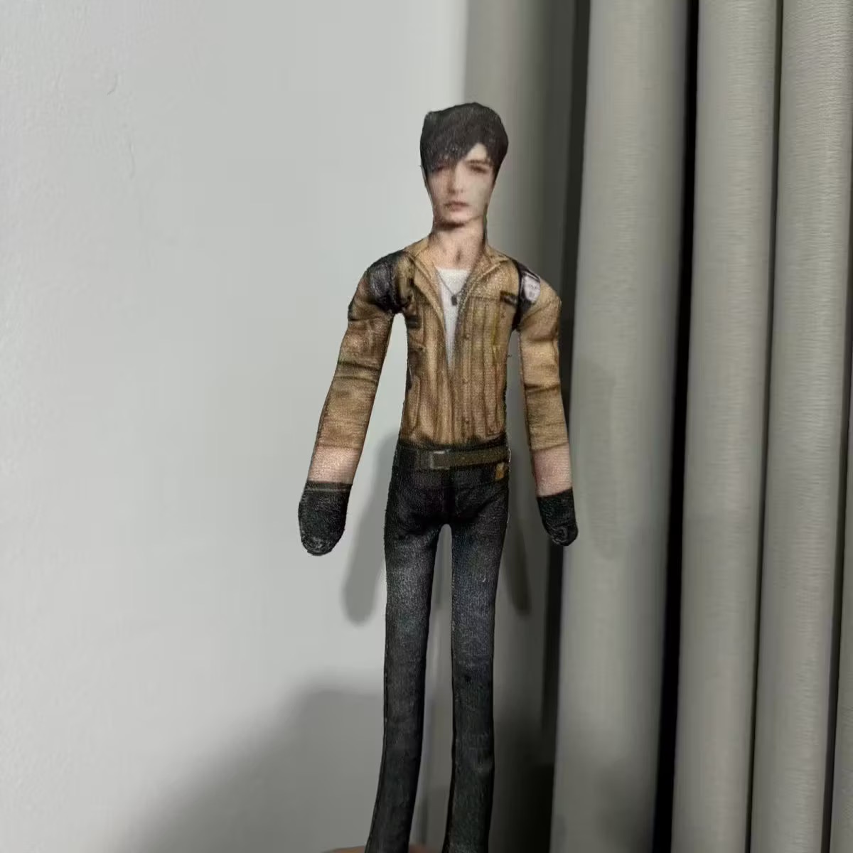 Liefde en diepe ruimte Caleb X - Plush Doll Anime recensie en prijs
