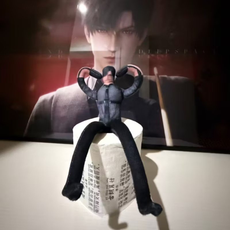 Liefde en diepe ruimte Caleb X - Plush Doll Anime recensie en prijs
